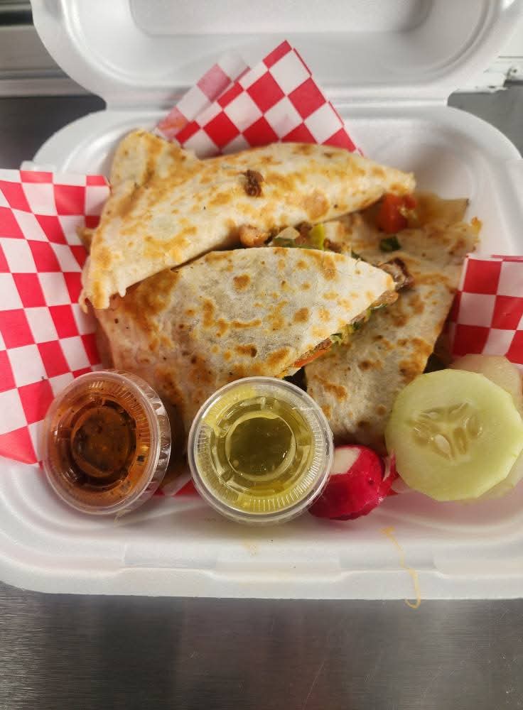 Ixcali Tacos food